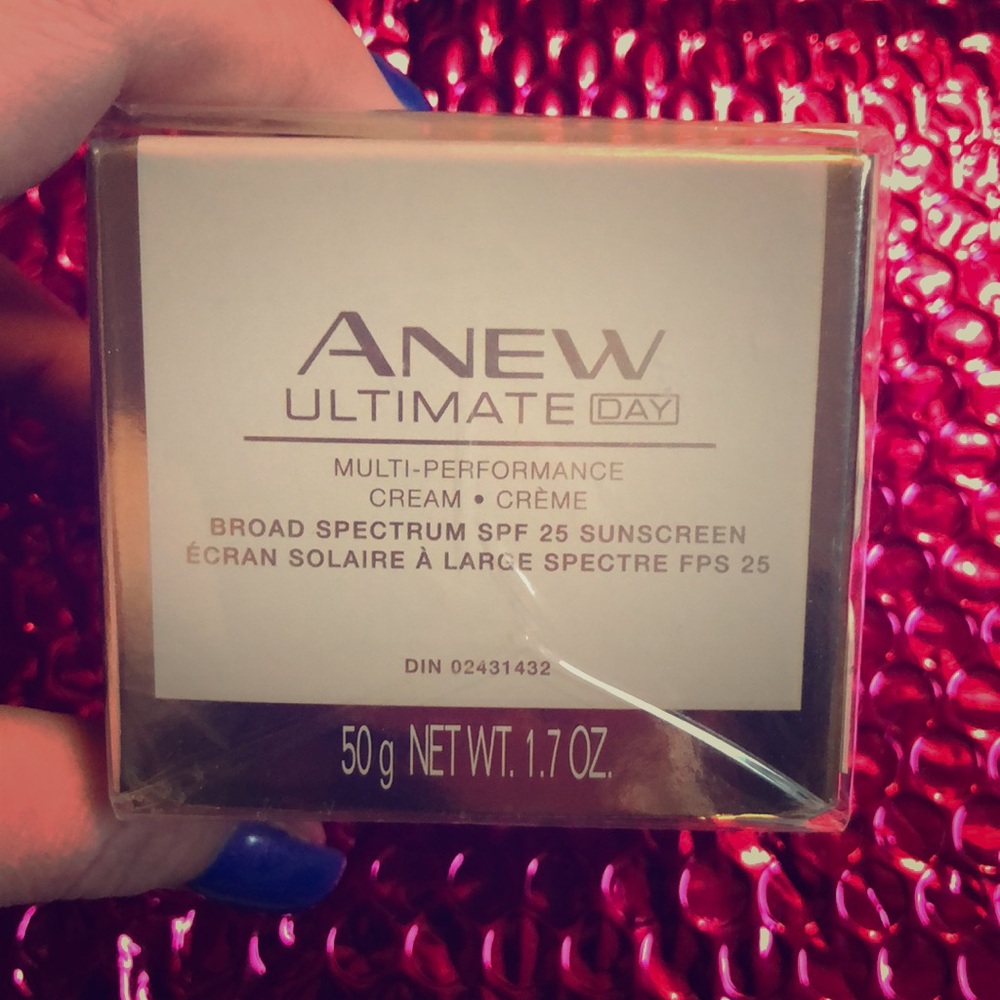 Anew ultimate day time cream